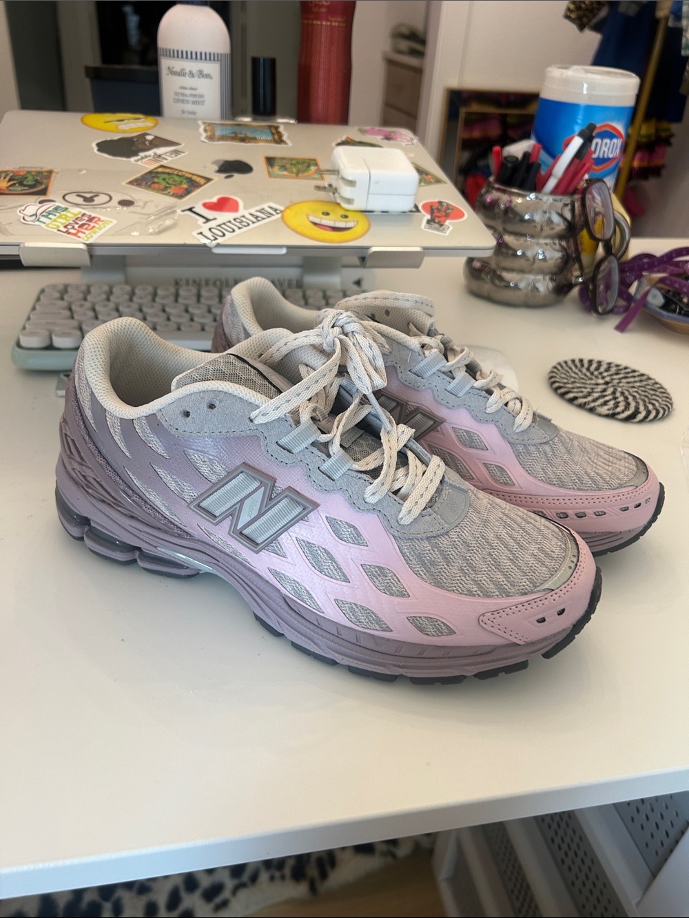 New Balance 1906 Purple gradient/Gray Cushioned Running Shoes men 8.5 women 10.5